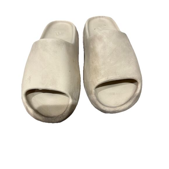 Adidas Yeezy Slide Bone Beige Mens 8 Womens 9 Unisex Sandals VGUC main image 5